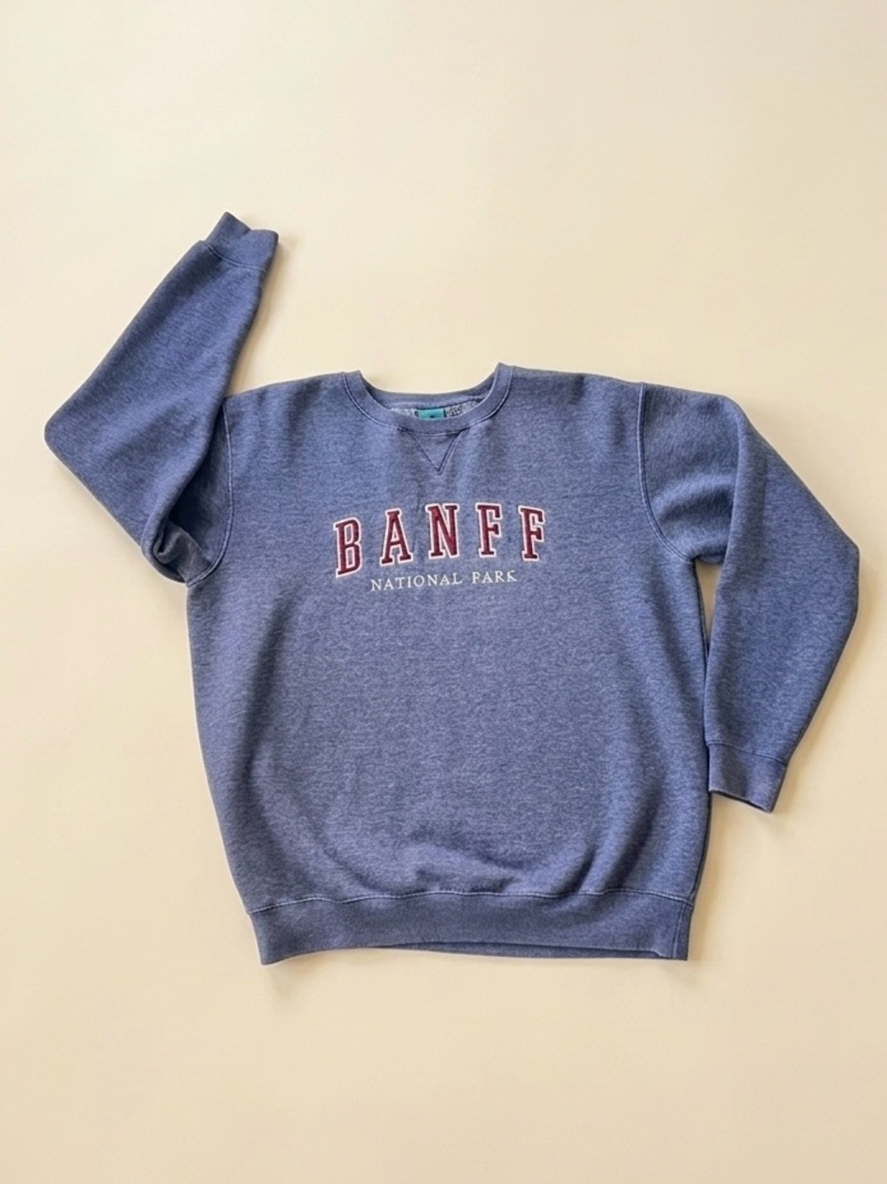 BANFF National Park Unisex Crewneck Sweatshirt in Blue-Gray Heather Cotton Blend
